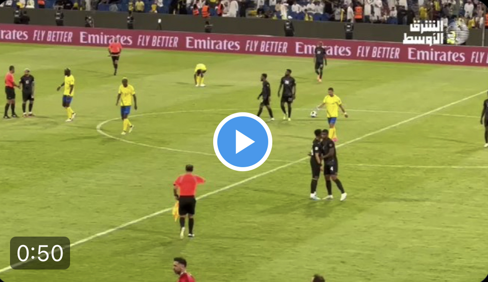 Cristiano Ronaldo PASSOU-SE DA CABEÇA e fez isto a um repórter