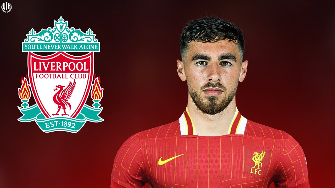 Kokçu elogia Slot e alimenta rumores de ida para o Liverpool