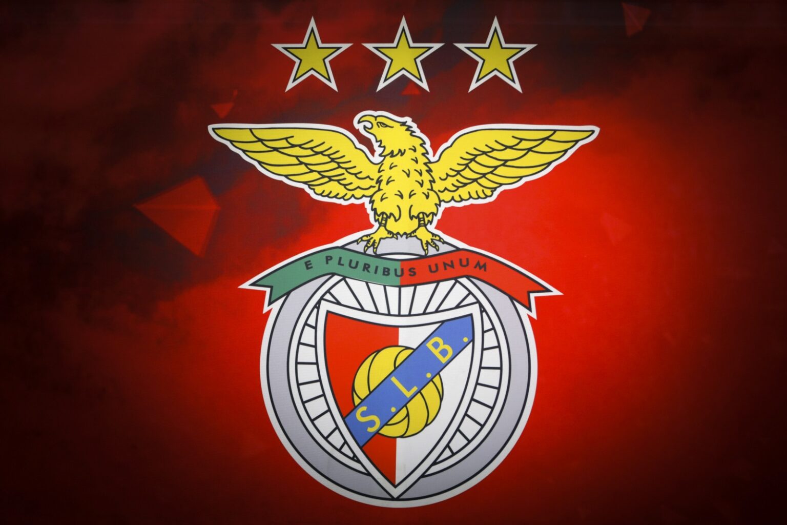 Benfica vs Hearts Em Direto: Onde ver na TV e Antevisão (Liga Europa)